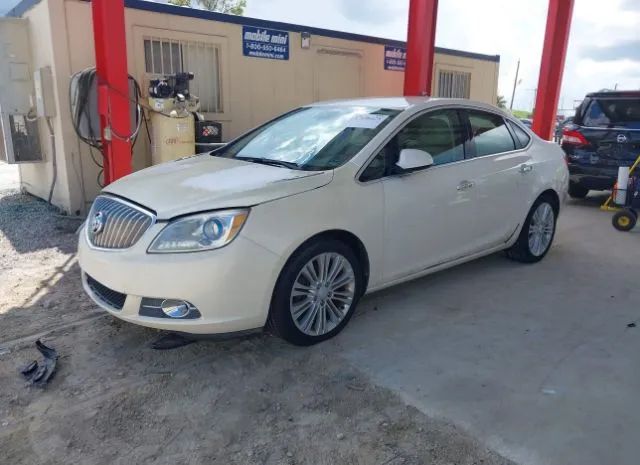 Photo 1 VIN: 1G4PP5SK7D4188323 - BUICK VERANO 