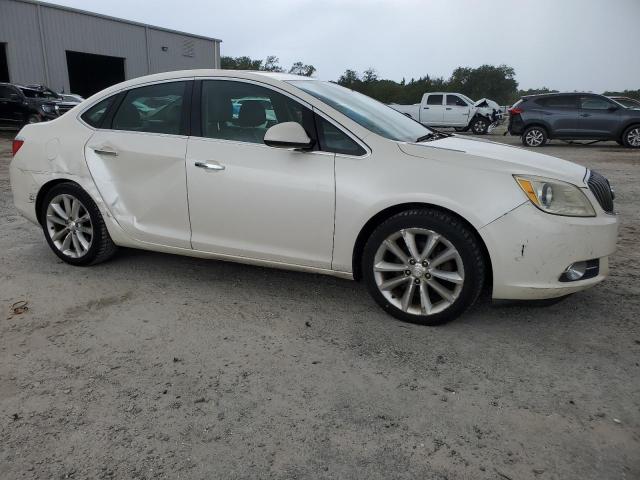 Photo 3 VIN: 1G4PP5SK7D4230716 - BUICK VERANO 