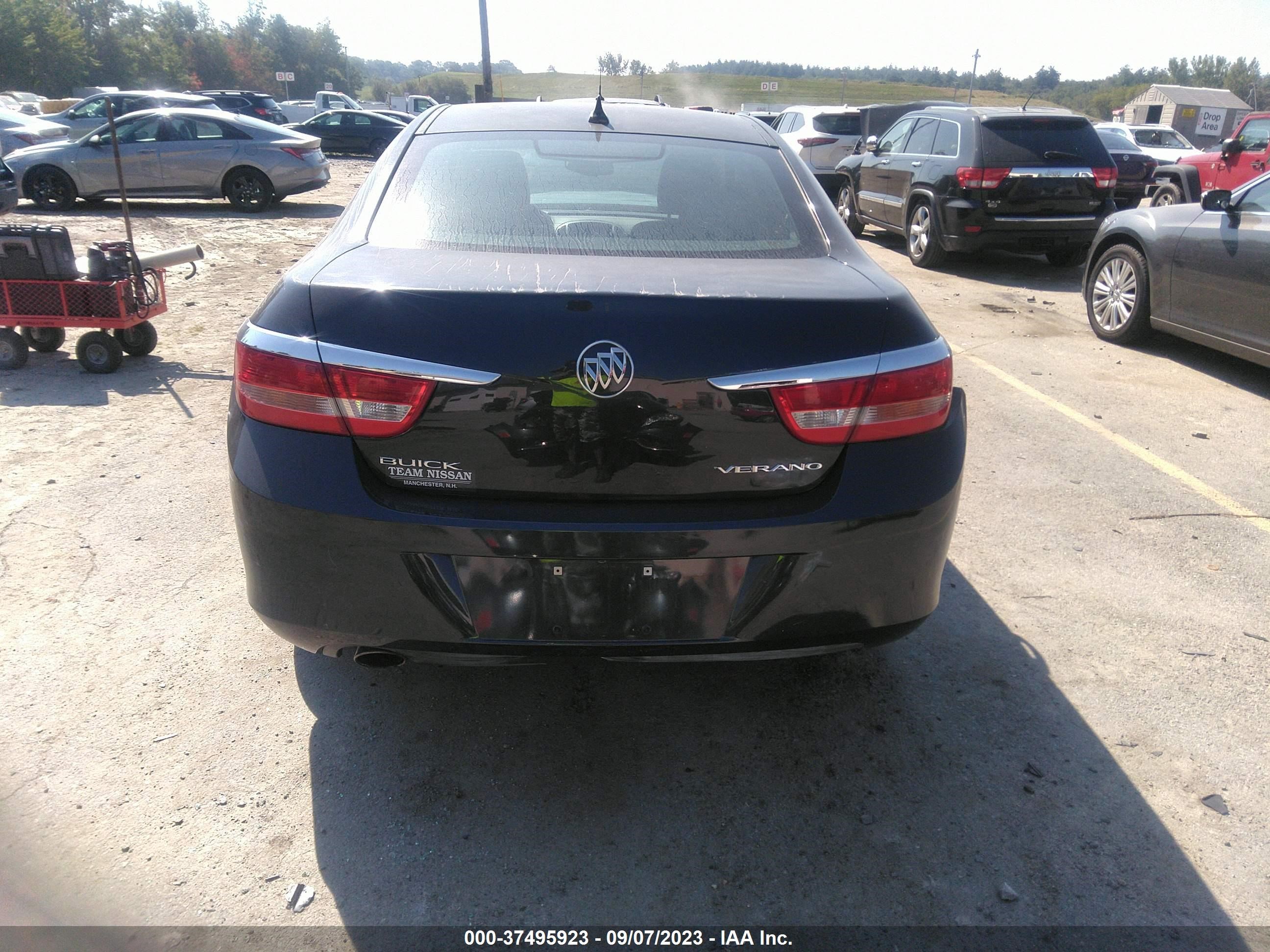 Photo 15 VIN: 1G4PP5SK7D4255258 - BUICK VERANO 