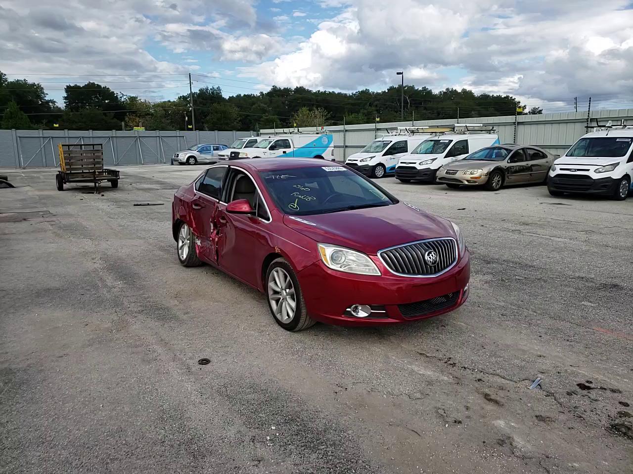 Photo 10 VIN: 1G4PP5SK7E4115485 - BUICK VERANO 