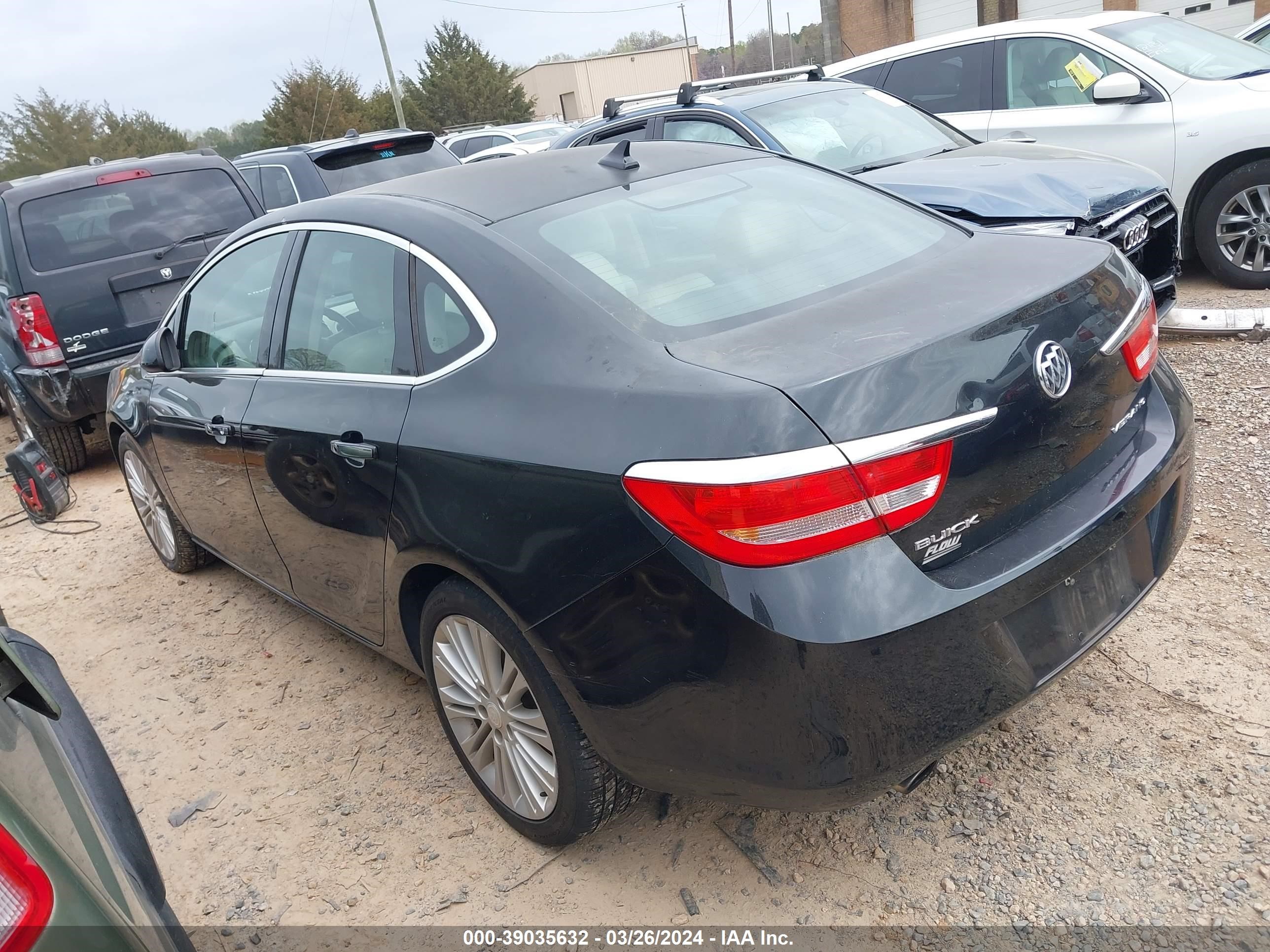 Photo 2 VIN: 1G4PP5SK7E4134179 - BUICK VERANO 