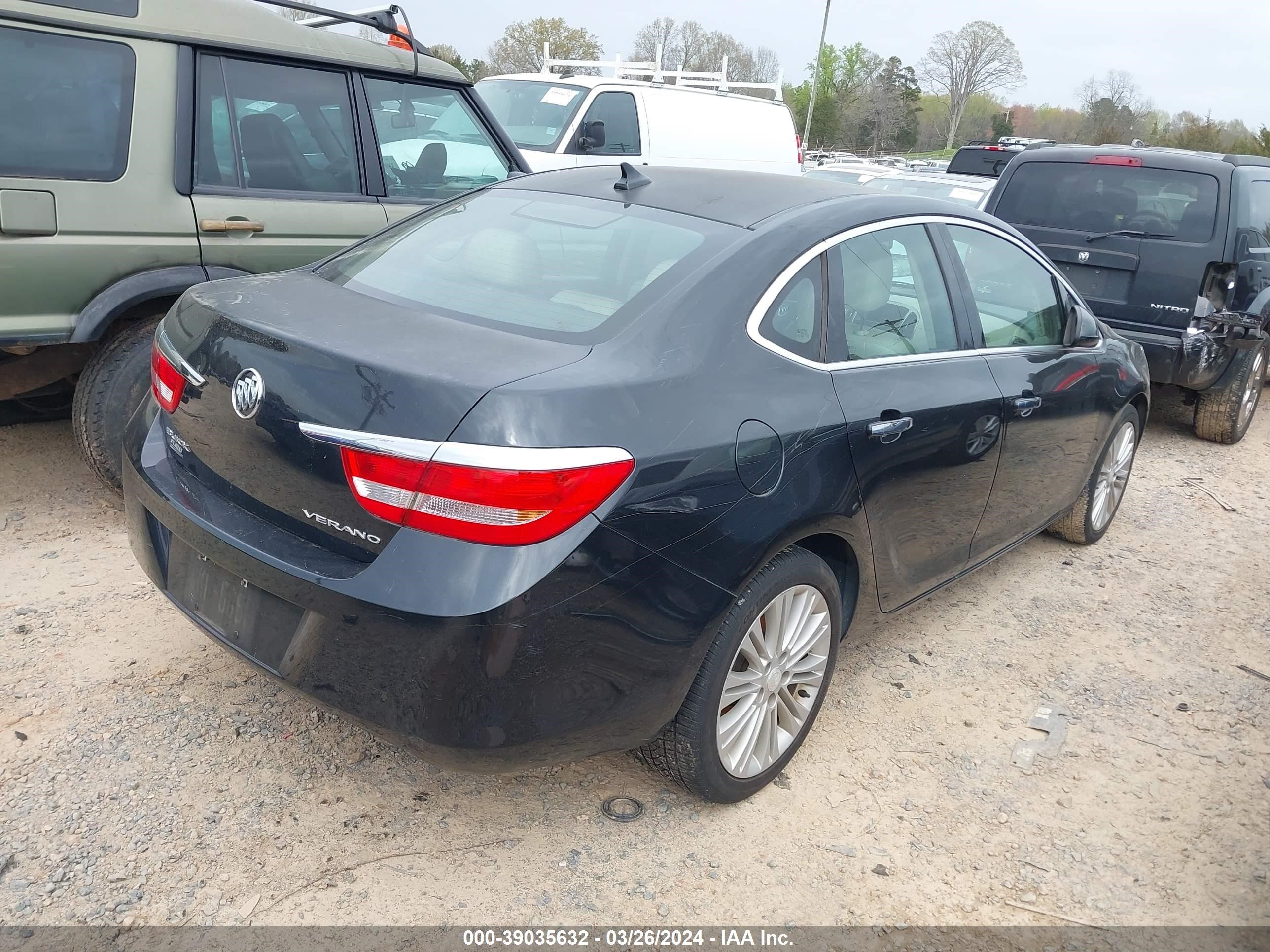 Photo 3 VIN: 1G4PP5SK7E4134179 - BUICK VERANO 