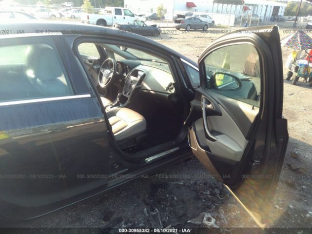 Photo 4 VIN: 1G4PP5SK7E4160569 - BUICK VERANO 