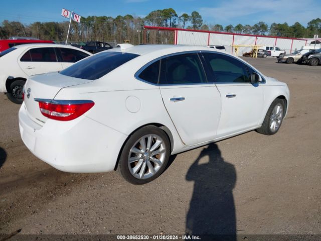 Photo 3 VIN: 1G4PP5SK7F4107467 - BUICK VERANO 