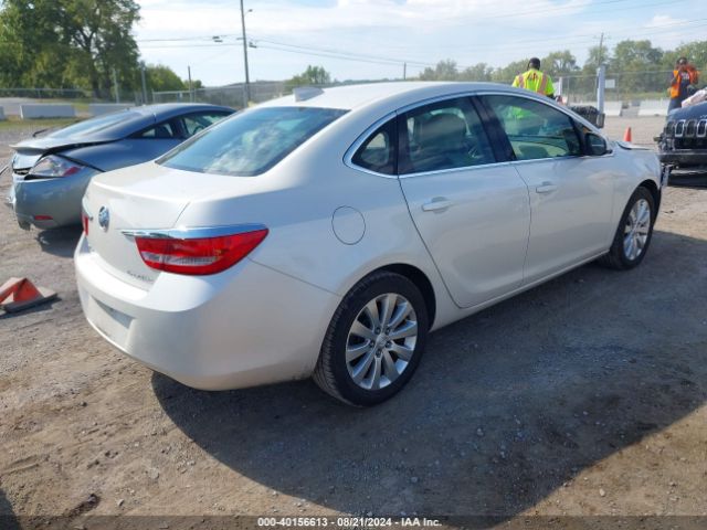 Photo 3 VIN: 1G4PP5SK7F4171251 - BUICK VERANO 