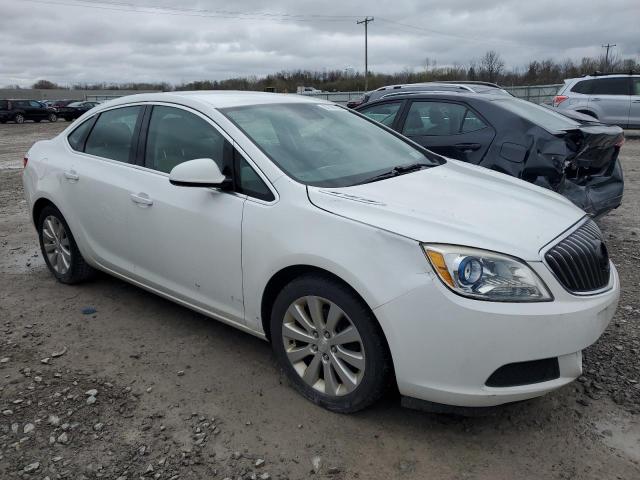 Photo 3 VIN: 1G4PP5SK7G4101007 - BUICK VERANO 