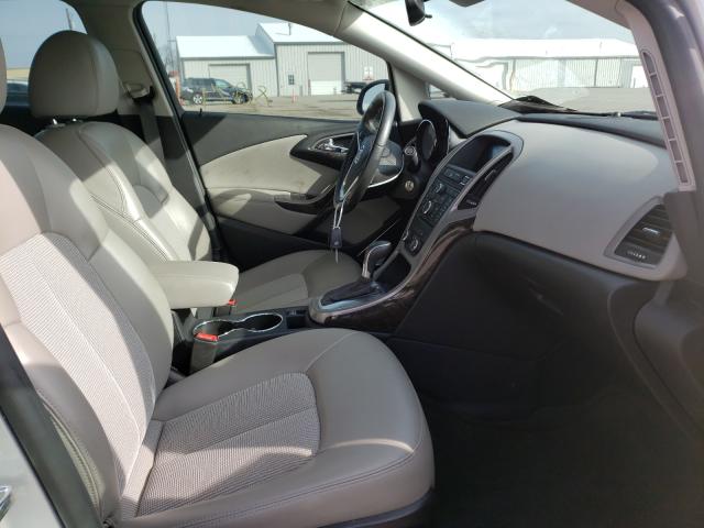 Photo 4 VIN: 1G4PP5SK7G4163085 - BUICK VERANO 