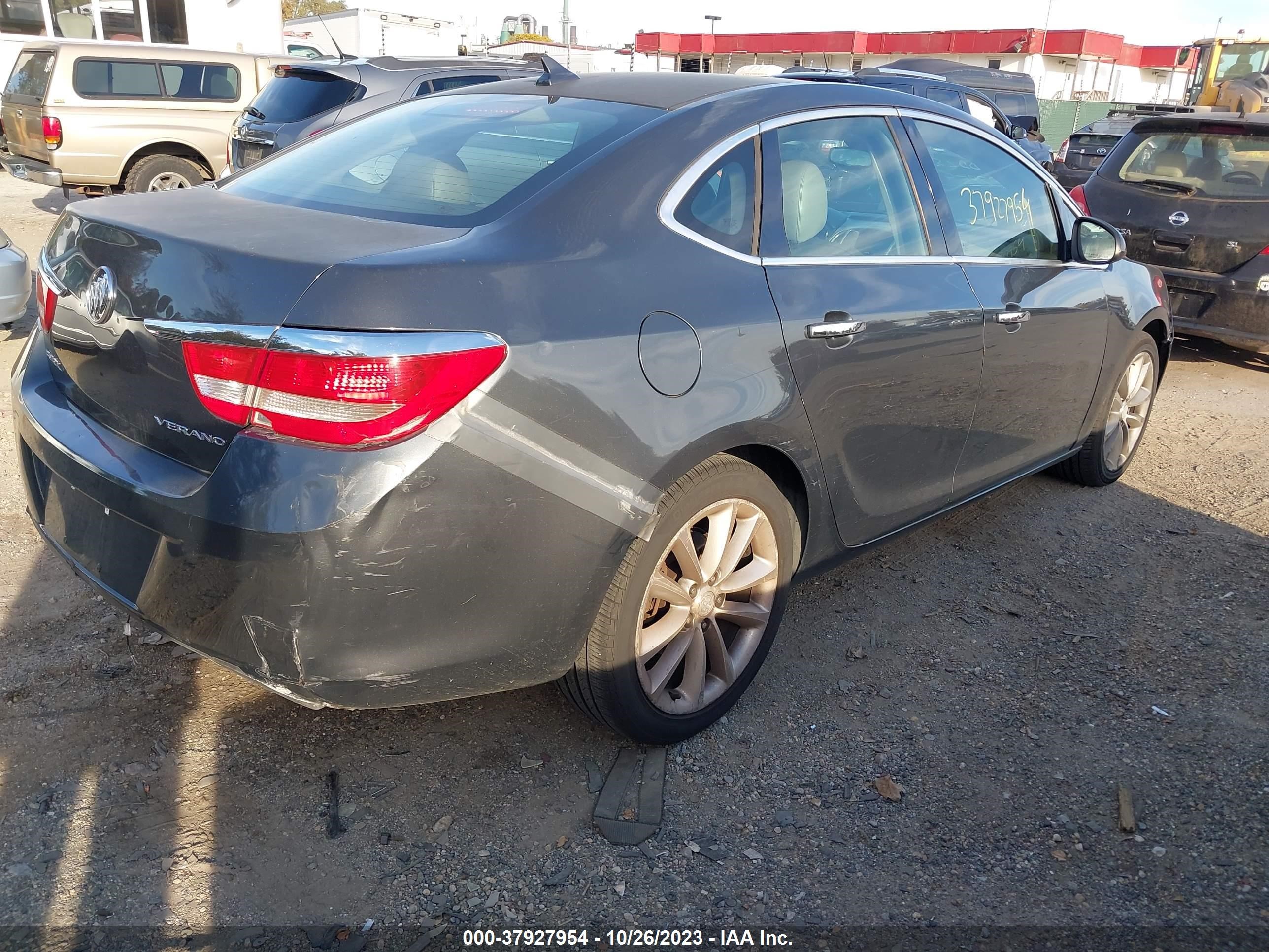 Photo 3 VIN: 1G4PP5SK8C4165258 - BUICK VERANO 