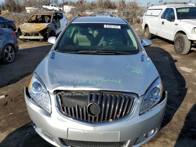 Photo 4 VIN: 1G4PP5SK8C4190192 - BUICK VERANO 