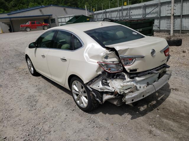 Photo 2 VIN: 1G4PP5SK8D4104106 - BUICK VERANO 