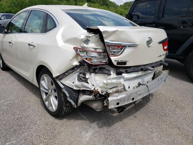 Photo 8 VIN: 1G4PP5SK8D4104106 - BUICK VERANO 