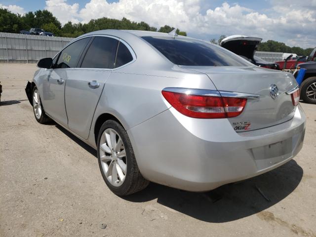 Photo 2 VIN: 1G4PP5SK8D4122153 - BUICK VERANO 