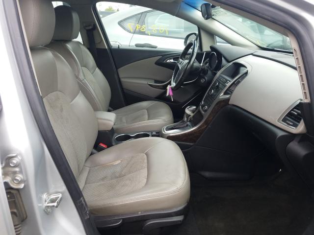 Photo 4 VIN: 1G4PP5SK8D4176861 - BUICK VERANO 