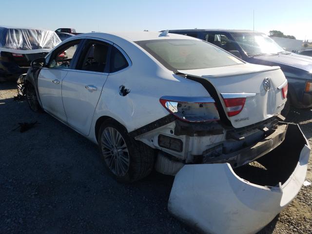 Photo 2 VIN: 1G4PP5SK8D4180151 - BUICK VERANO 