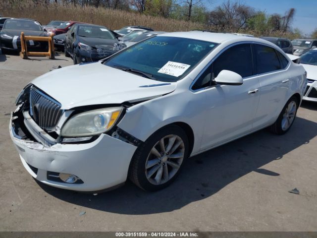 Photo 1 VIN: 1G4PP5SK8D4194812 - BUICK VERANO 