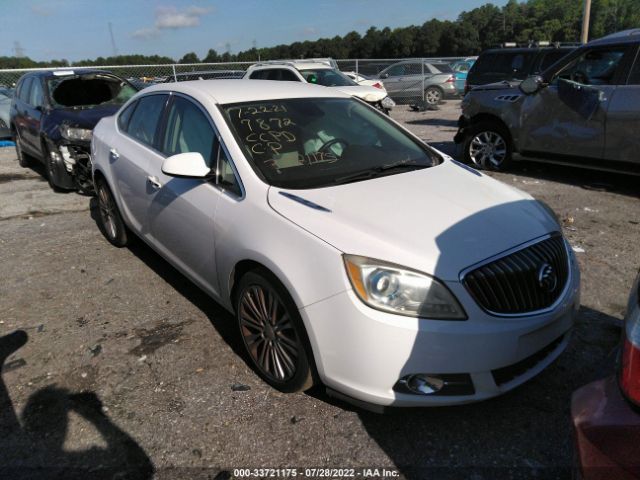 Photo 0 VIN: 1G4PP5SK8D4197872 - BUICK VERANO 