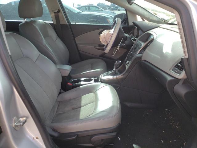 Photo 4 VIN: 1G4PP5SK8D4225461 - BUICK VERANO 