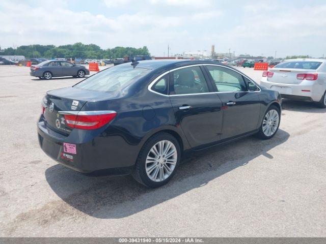 Photo 3 VIN: 1G4PP5SK8D4231633 - BUICK VERANO 