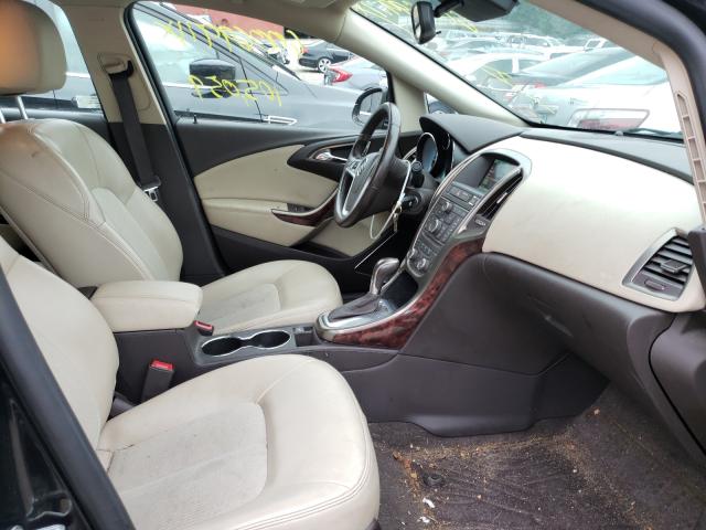 Photo 4 VIN: 1G4PP5SK8D4250845 - BUICK VERANO 