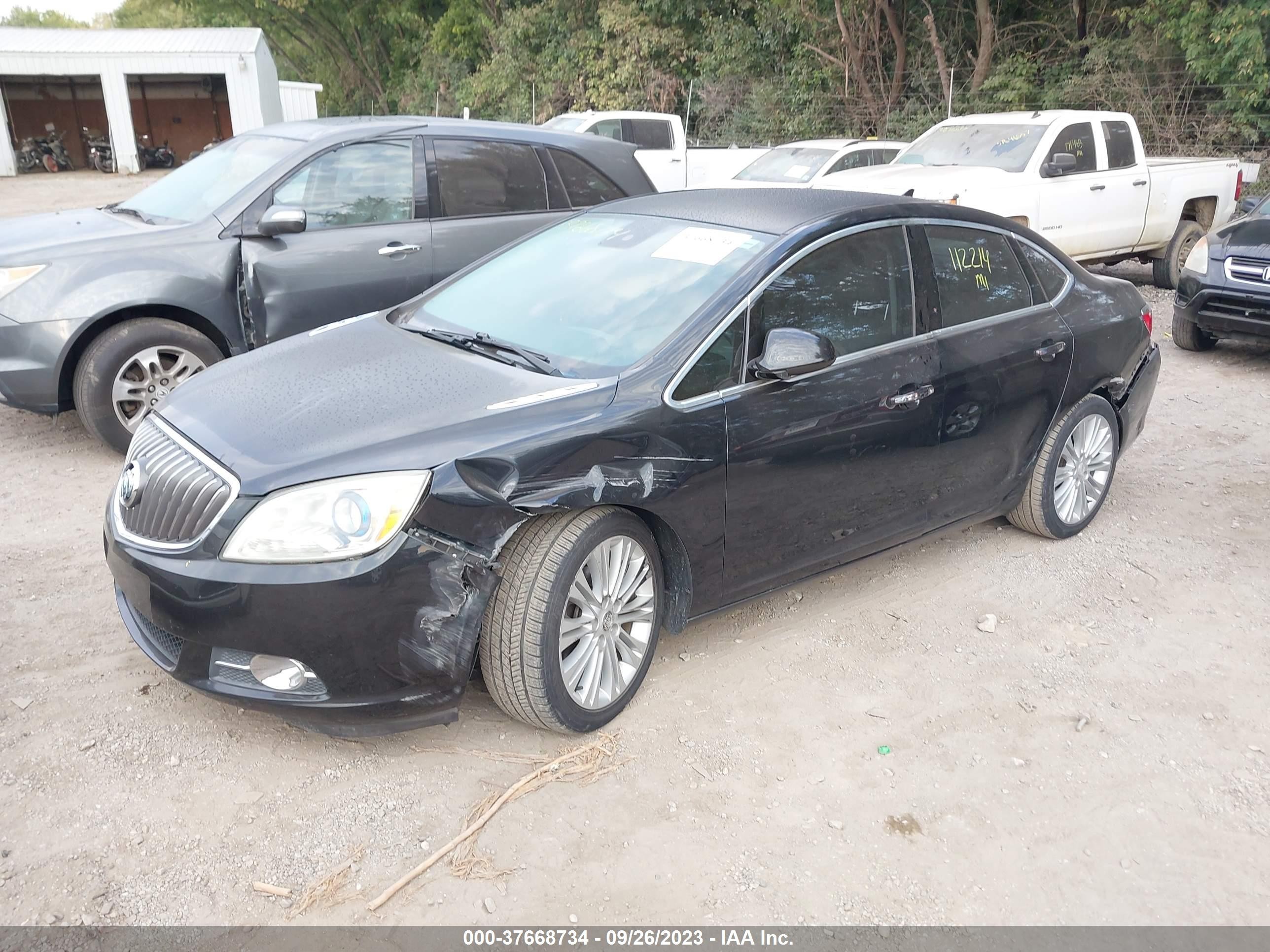 Photo 1 VIN: 1G4PP5SK8D4251350 - BUICK VERANO 