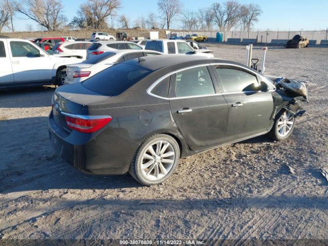 Photo 3 VIN: 1G4PP5SK8E4103815 - BUICK VERANO 