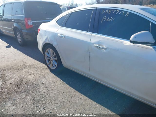 Photo 5 VIN: 1G4PP5SK8E4125877 - BUICK VERANO 