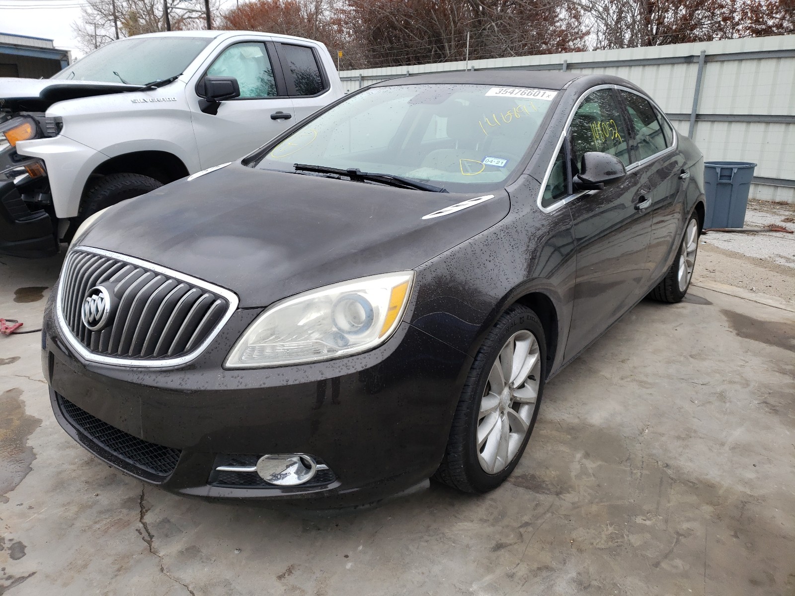 Photo 1 VIN: 1G4PP5SK8E4146891 - BUICK VERANO 