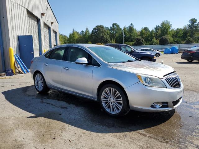 Photo 3 VIN: 1G4PP5SK8E4167739 - BUICK VERANO 