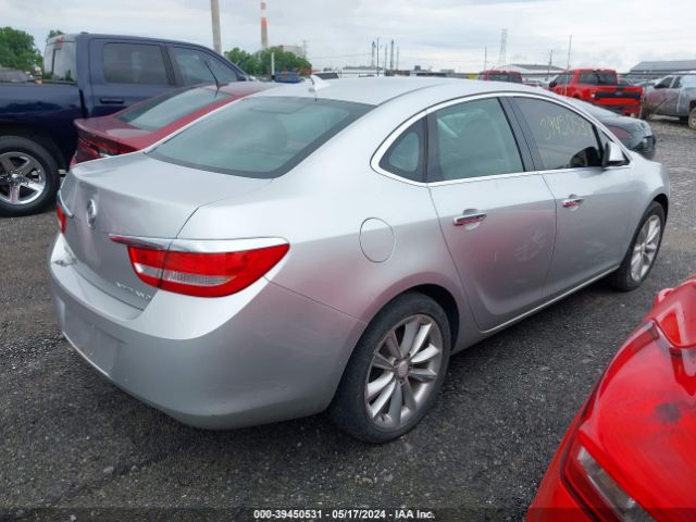 Photo 3 VIN: 1G4PP5SK8E4190325 - BUICK VERANO 