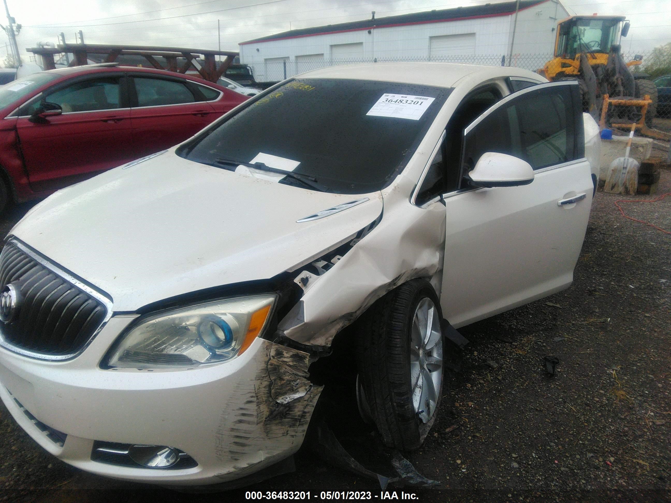 Photo 5 VIN: 1G4PP5SK8E4229527 - BUICK VERANO 