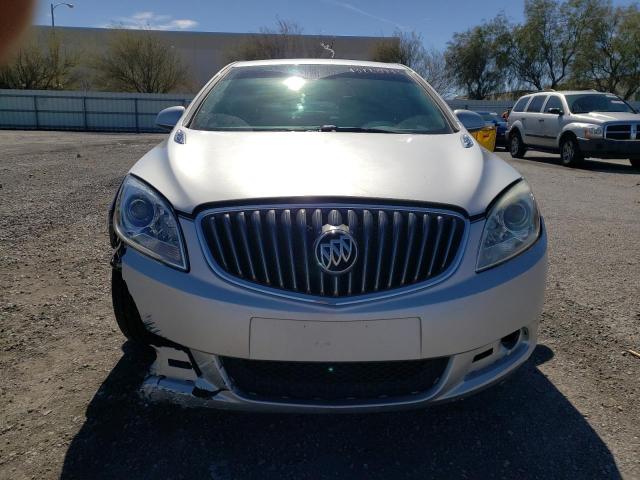 Photo 4 VIN: 1G4PP5SK8F4198975 - BUICK VERANO 