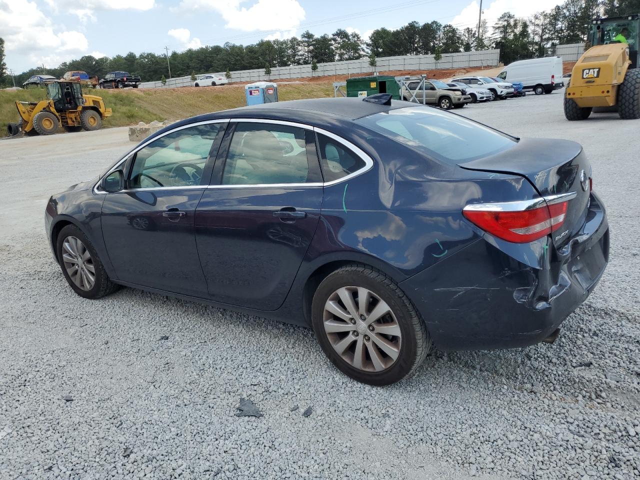 Photo 1 VIN: 1G4PP5SK8G4120200 - BUICK VERANO 