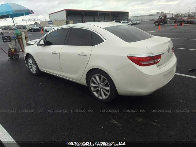 Photo 2 VIN: 1G4PP5SK9C4210658 - BUICK VERANO 