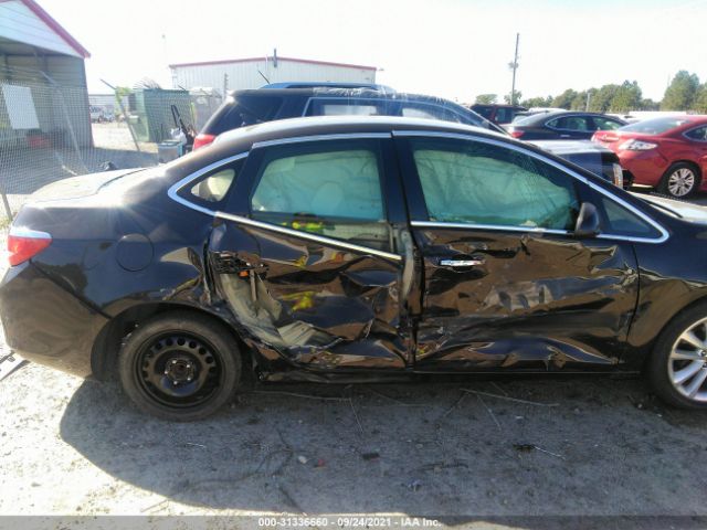 Photo 5 VIN: 1G4PP5SK9D4108603 - BUICK VERANO 