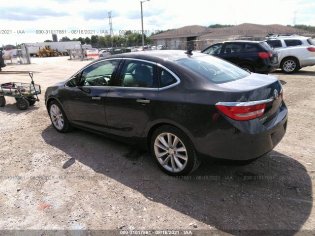 Photo 2 VIN: 1G4PP5SK9D4145229 - BUICK VERANO 