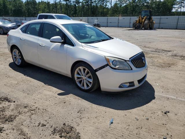 Photo 3 VIN: 1G4PP5SK9D4156411 - BUICK VERANO 