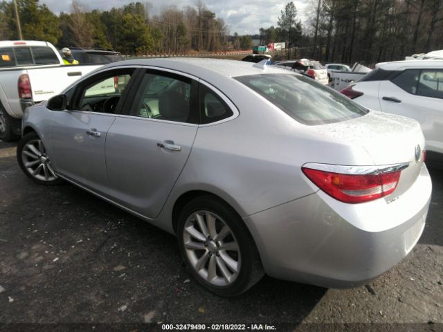 Photo 2 VIN: 1G4PP5SK9D4163892 - BUICK VERANO 