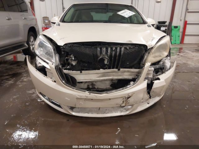 Photo 5 VIN: 1G4PP5SK9D4231088 - BUICK VERANO 