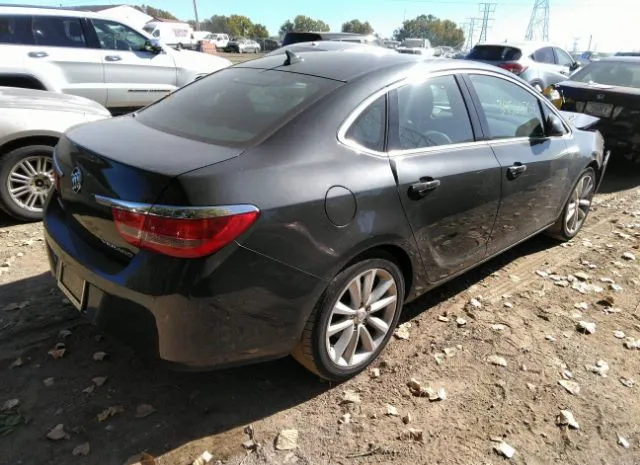 Photo 3 VIN: 1G4PP5SK9E4131297 - BUICK VERANO 