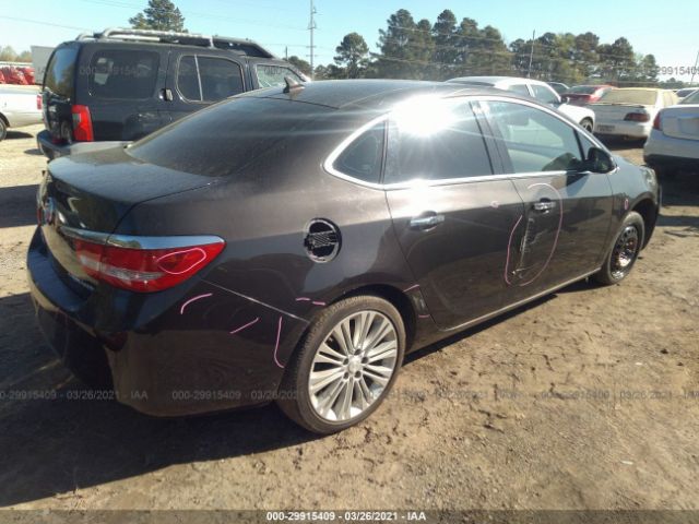 Photo 3 VIN: 1G4PP5SK9E4136547 - BUICK VERANO 