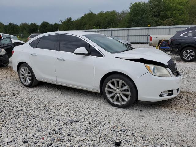 Photo 3 VIN: 1G4PP5SK9E4179947 - BUICK VERANO 