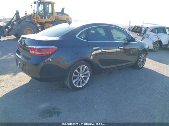 Photo 3 VIN: 1G4PP5SK9E4196960 - BUICK VERANO 