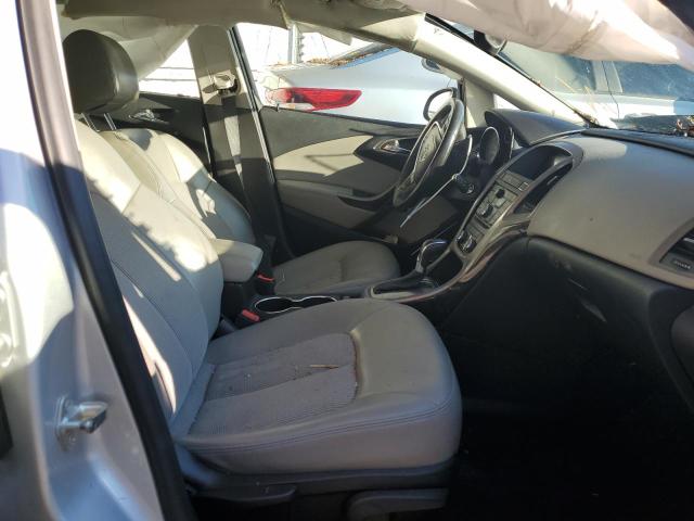 Photo 4 VIN: 1G4PP5SK9E4236129 - BUICK VERANO 