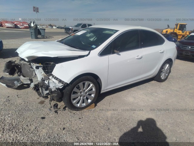 Photo 1 VIN: 1G4PP5SK9F4175172 - BUICK VERANO 