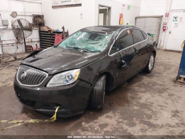 Photo 1 VIN: 1G4PP5SK9F4204329 - BUICK VERANO 