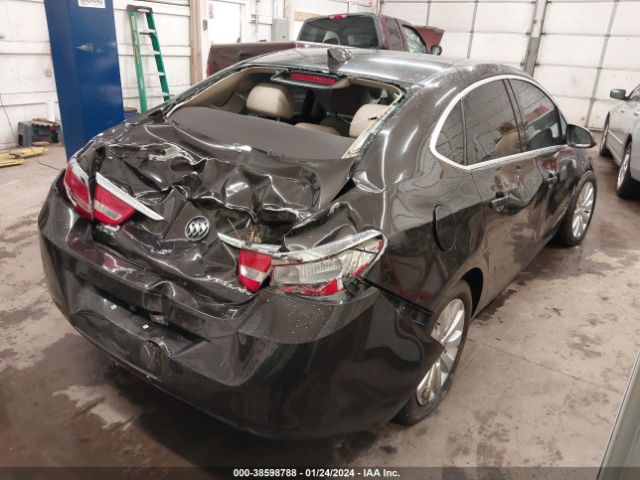 Photo 3 VIN: 1G4PP5SK9F4204329 - BUICK VERANO 