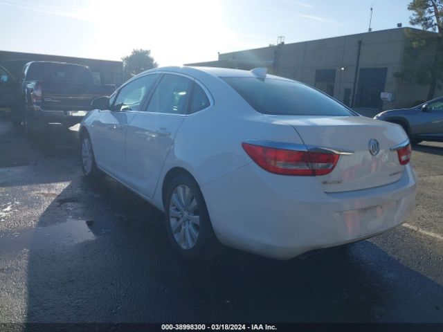 Photo 2 VIN: 1G4PP5SK9G4110274 - BUICK VERANO 