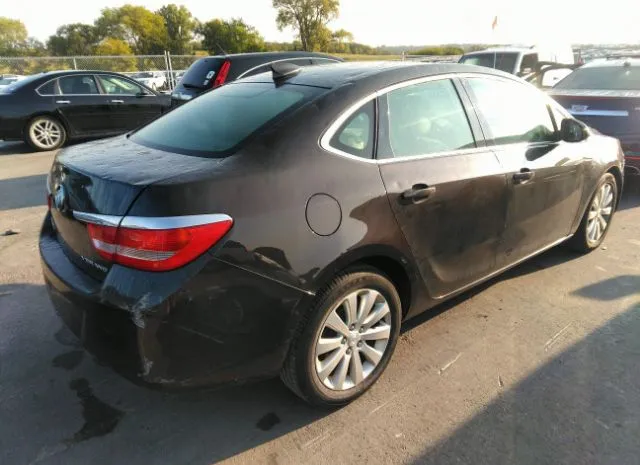 Photo 3 VIN: 1G4PP5SK9G4123056 - BUICK VERANO 