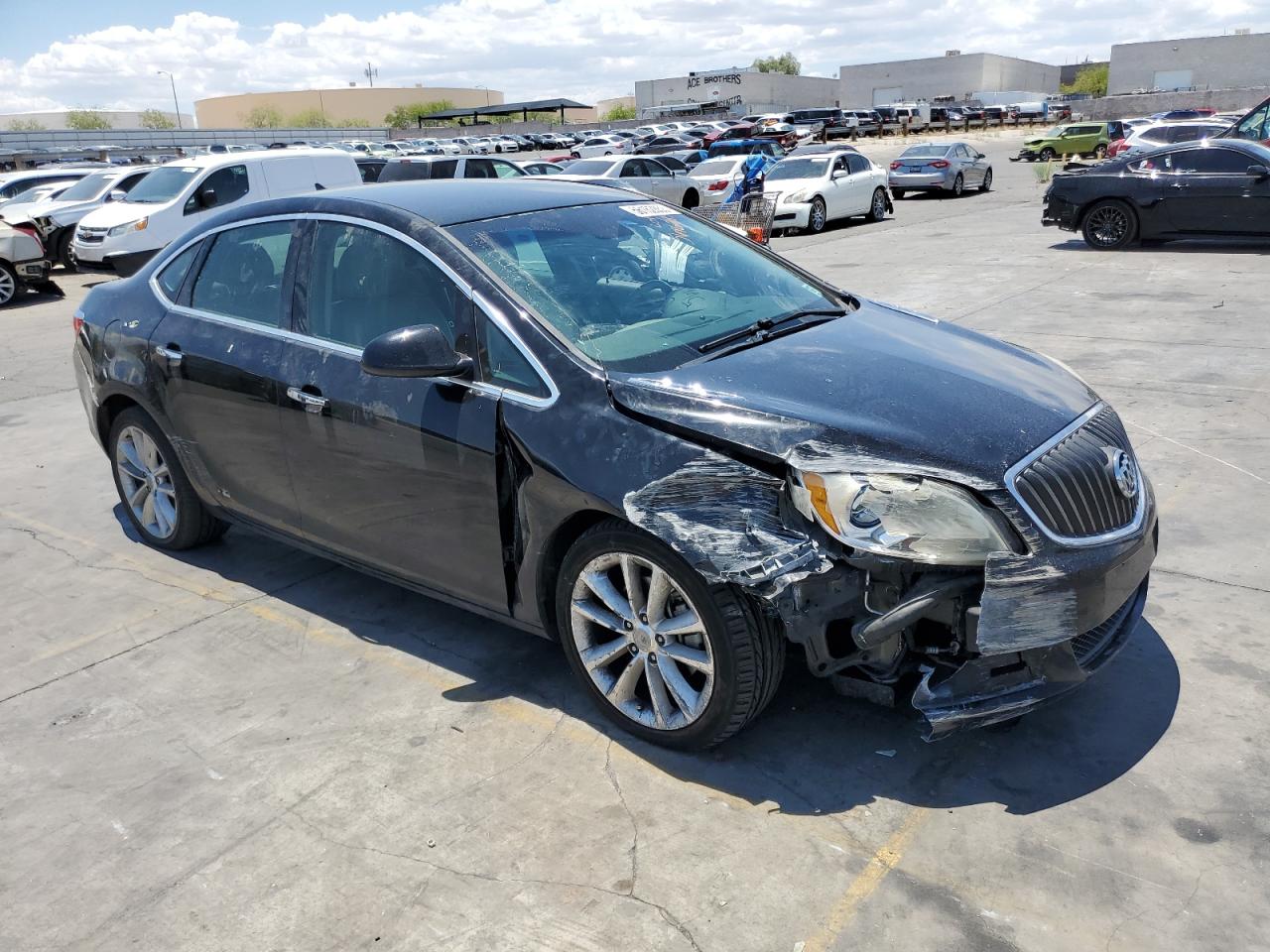 Photo 3 VIN: 1G4PP5SKXC4123108 - BUICK VERANO 