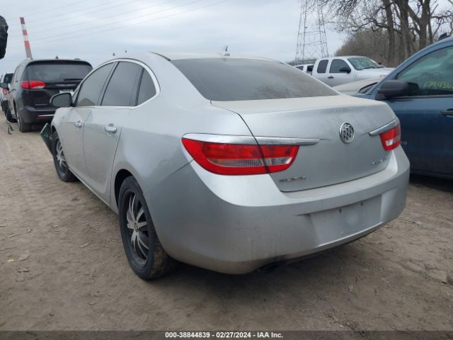 Photo 2 VIN: 1G4PP5SKXC4203010 - BUICK VERANO 